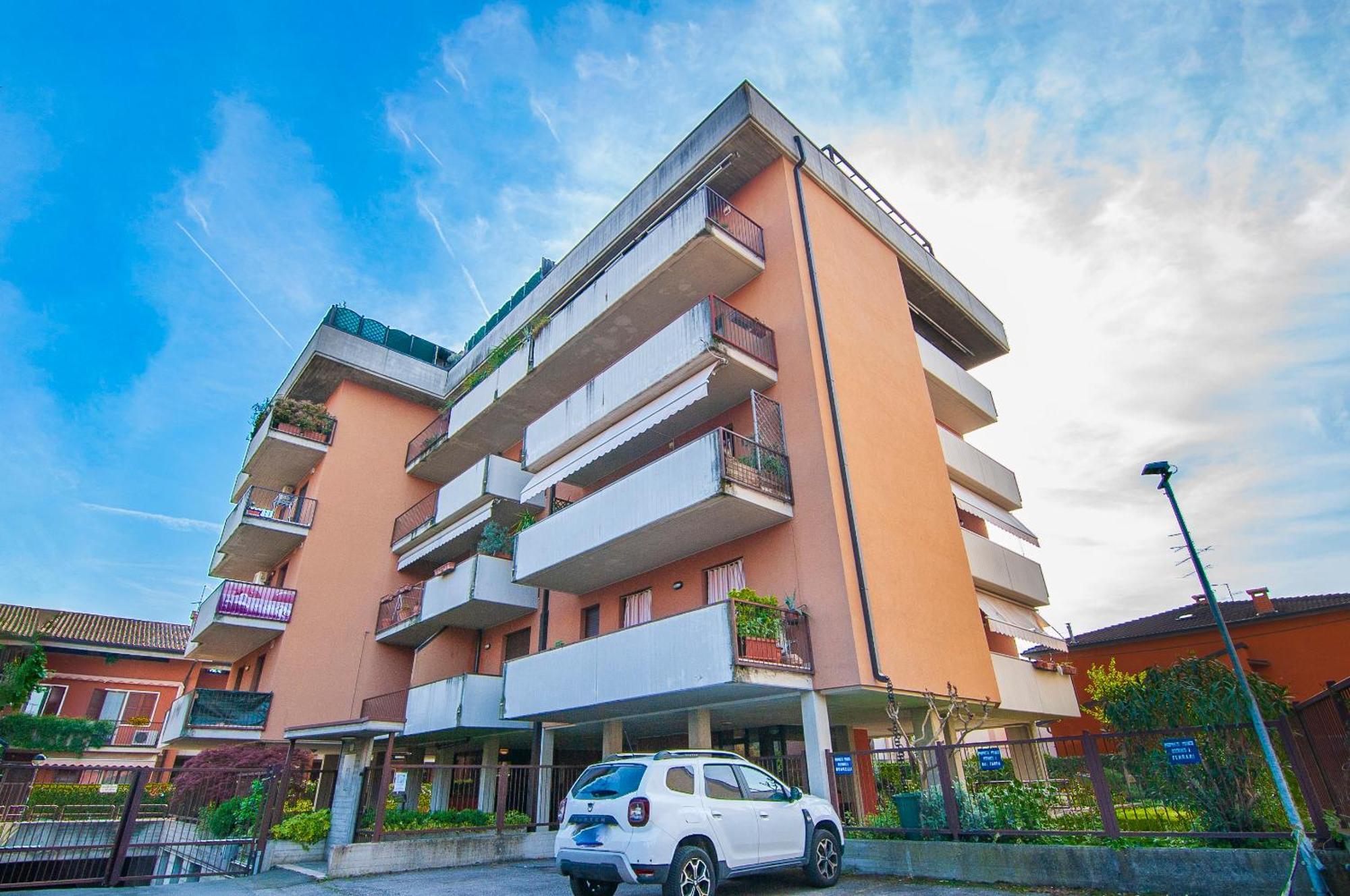 Sangiohouse - Parking & Wifi Apartment เวโรนา ภายนอก รูปภาพ